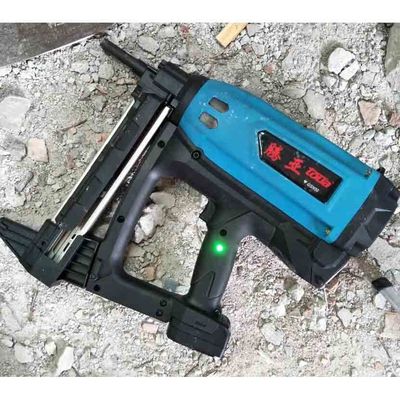 GSN50 Gas Nailer Battery Nail Gun Forte capacità per pesanti e cemento.