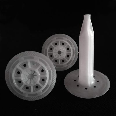 Chiodi in acciaio galvanizzato da 62 mm resistenti e duraturi per migliorare la struttura degli edifici