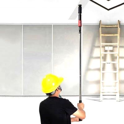 Fabbricazione di dispositivi di fissaggio integrati per soffitti standard ISO per un'installazione agevole e per la qualificazione della DG