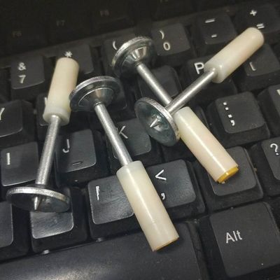 Collegamenti integrati per soffitti, lavastoviglie rotonde, chiodi per soffitti da 32 mm per un attacco sicuro