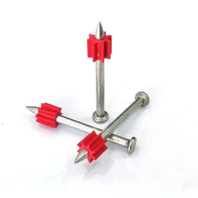 Rivestimenti in PVC rosso Punte in acciaio per finestre in lega di alluminio Lunghezza 16-76 mm