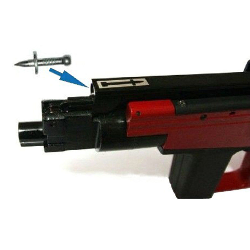 NK Nails equipaggiato con pistola a chiodi senza fili del modello 450 per il calcestruzzo e l'acciaio